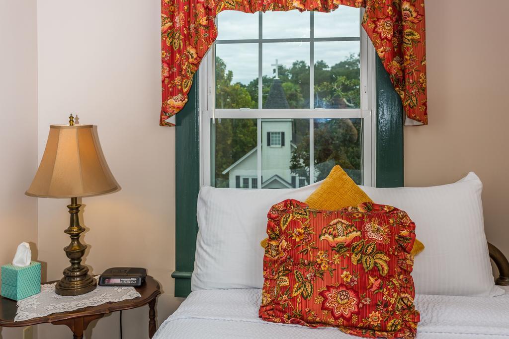 Spencer House Inn Saint Marys Phòng bức ảnh
